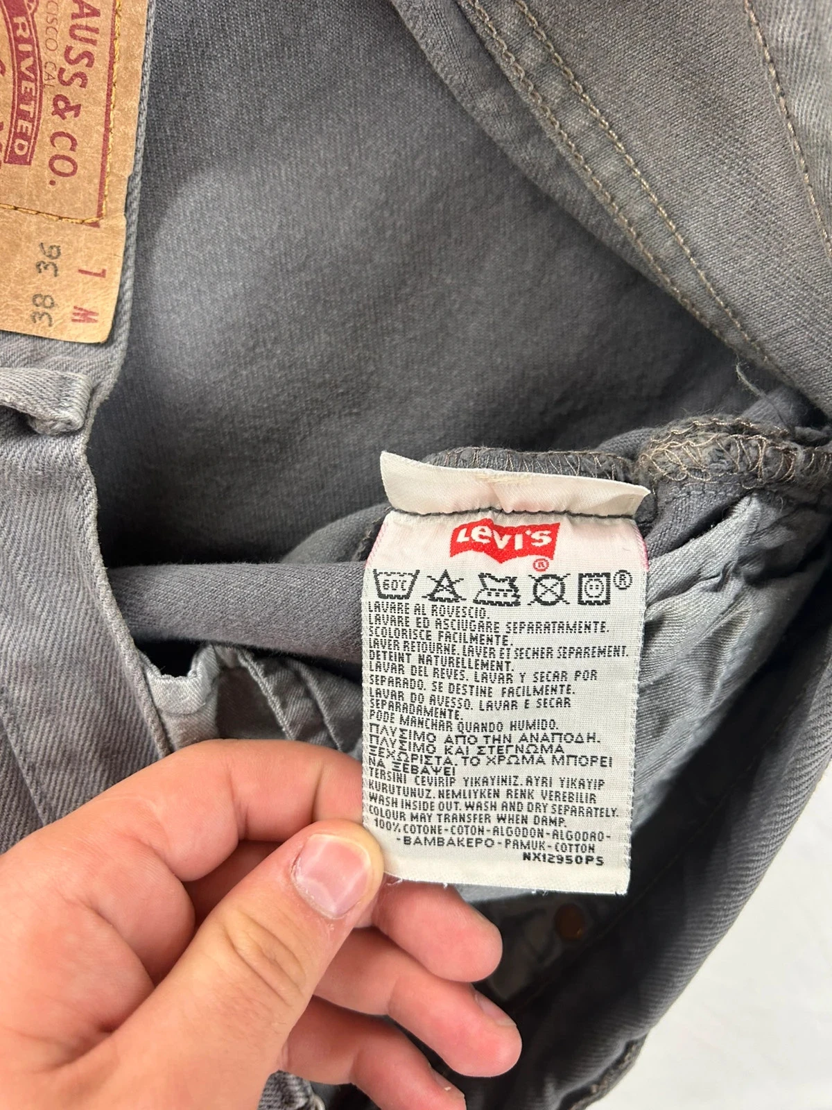 Grey straight cut Levi's lot 501 w38 l36 – photo 15